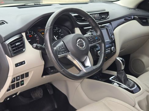 Used 2019 Nissan Rogue Sport SL image 10