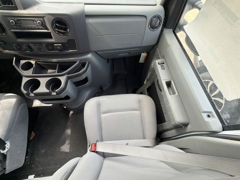 New 2025 Ford E-450 and Econoline 450 Super Duty w/ Power Equipment Group RWD image 26
