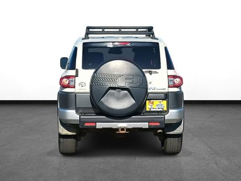 Used 2013 Toyota FJ Cruiser 4WD image 6