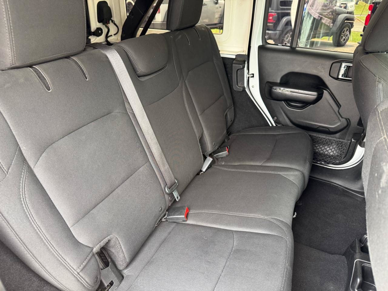 Used 2018 Jeep Wrangler Unlimited Sport S AWD/4WD image 30