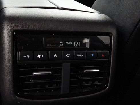 Used 2022 MAZDA CX-9 Touring AWD/4WD image 12