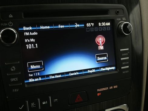 Used 2016 Chevrolet Traverse LT image 18