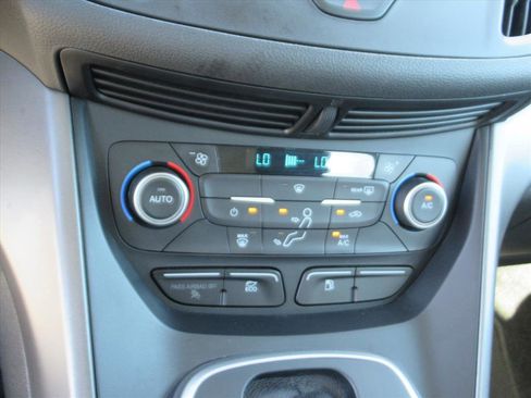 Used 2017 Ford C-MAX SE image 26