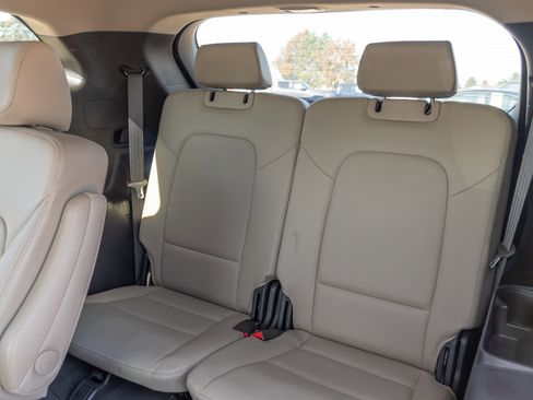 Used 2017 Hyundai Santa Fe Limited w/ Cargo Package AWD/4WD image 19