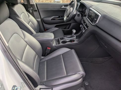 Used 2021 Kia Sportage EX image 24