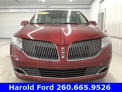 Used 2014 Lincoln MKT AWD w/ Equipment Group 201A image 2