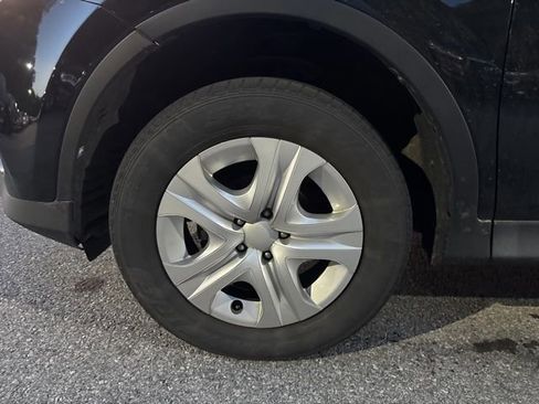 Used 2015 Toyota RAV4 LE AWD/4WD image 10