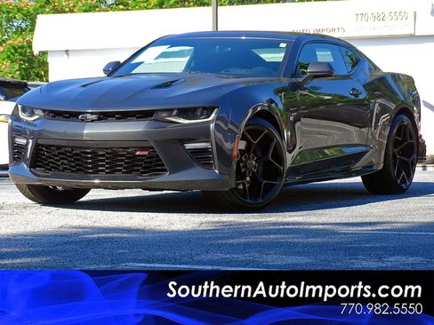 Used 2016 Chevrolet Camaro SS RWD image 1