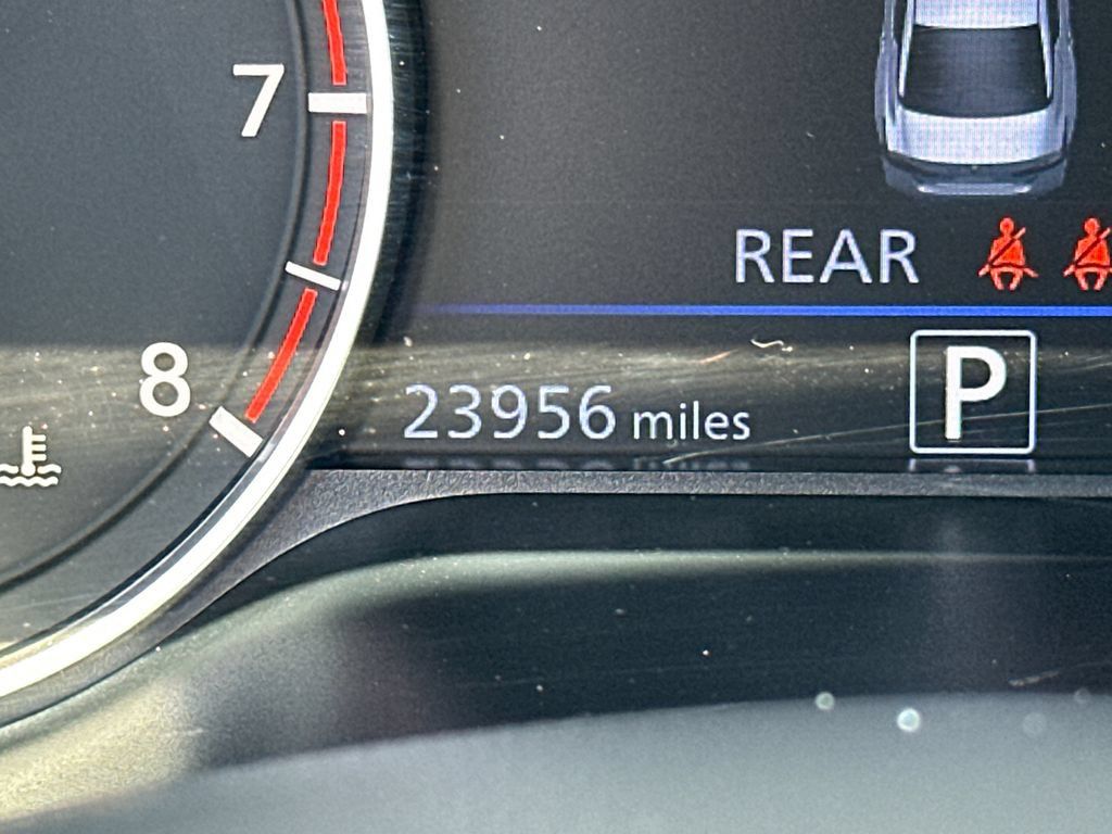 Used 2025 Nissan Altima 2.5 SR w/ SR Premium Package FWD image 28