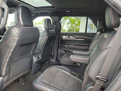 Used 2025 Ford Explorer ST AWD/4WD image 14