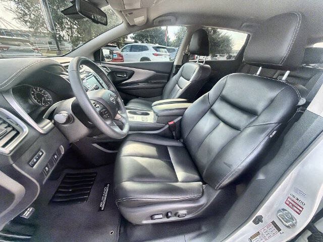 Used 2023 Nissan Murano SV w/ SV Midnight Edition Package FWD image 18