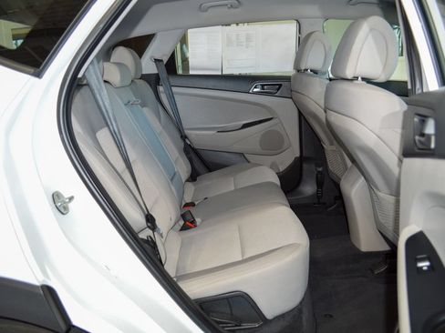 Used 2016 Hyundai Tucson SE w/ Option Group 12 AWD/4WD image 8