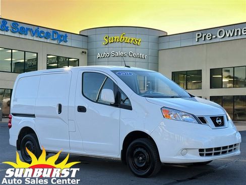 Used 2021 Nissan NV200 SV image 1