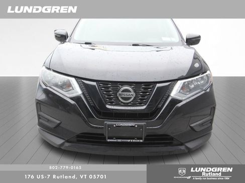 Used 2018 Nissan Rogue SV AWD/4WD image 3