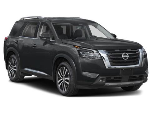 Used 2025 Nissan Pathfinder Platinum w/ Cargo Package FWD image 9