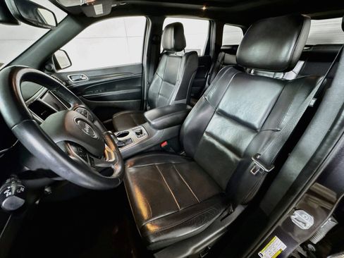 Used 2018 Jeep Grand Cherokee Limited w/ Luxury Group II image 15