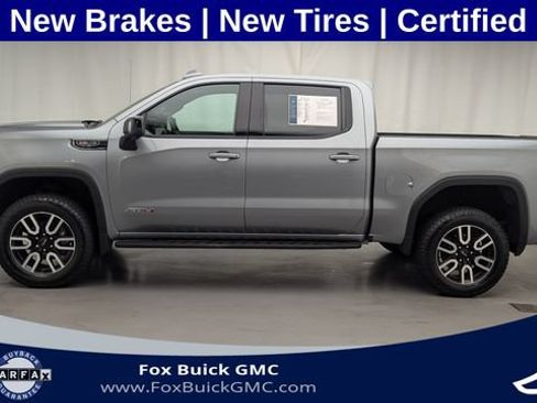 Used 2024 GMC Sierra 1500 AT4 w/ Technology Package AWD/4WD image 11