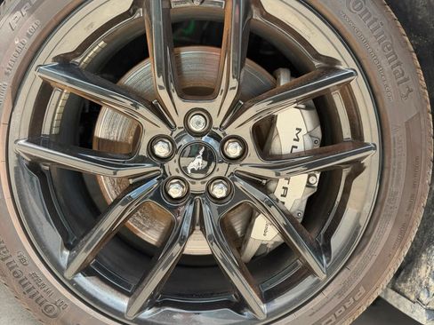 Used 2025 Ford Mustang GT RWD image 12