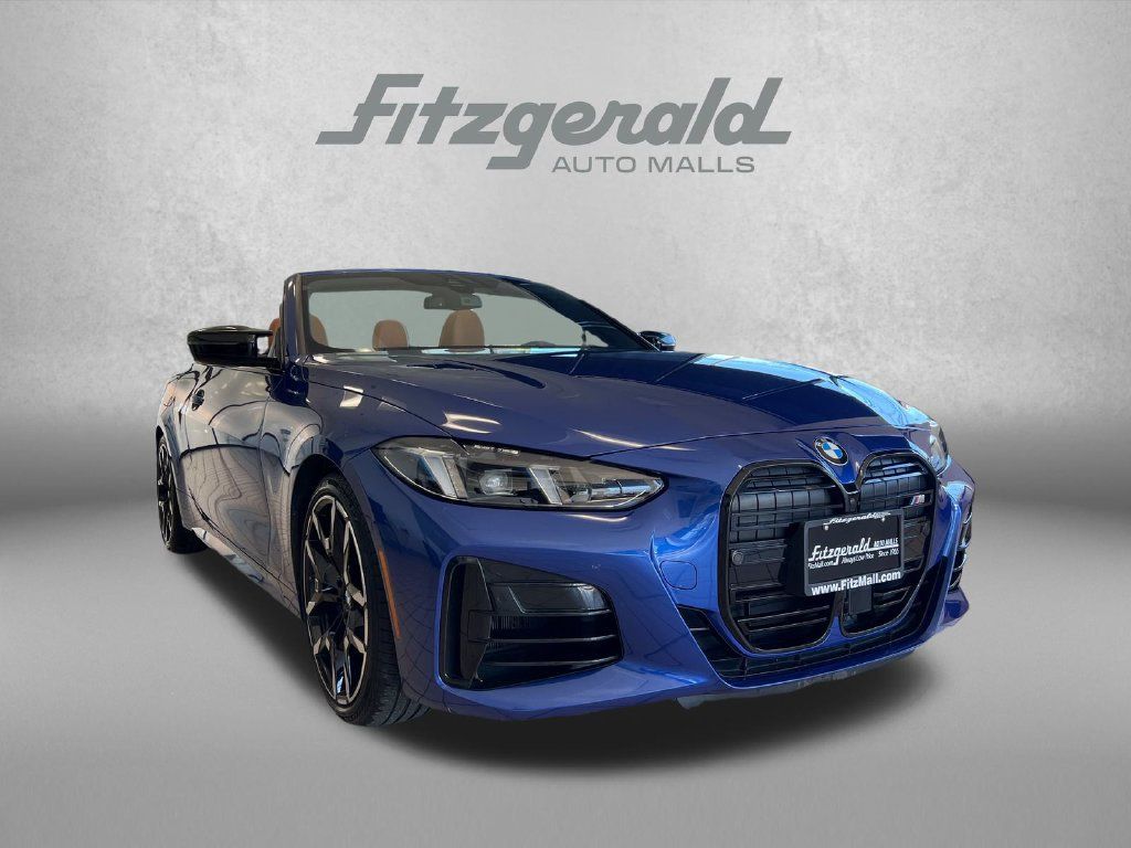 Used 2025 BMW M440i Convertible RWD image 11