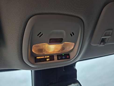 Used 2025 Chevrolet Trax ACTIV w/ Driver Confidence Package image 30