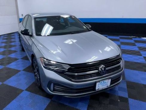 Used 2023 Volkswagen Jetta Sport FWD image 2