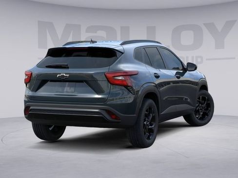 New 2026 Chevrolet Trax LT w/ Driver Confidence Package FWD image 5