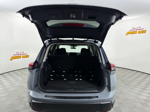 New 2026 Nissan Rogue SV FWD image 5