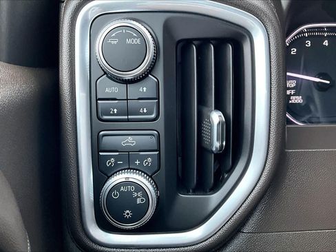 Used 2020 GMC Sierra 1500 SLE w/ SLE Value Package AWD/4WD image 36