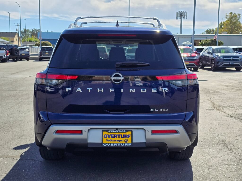 Used 2024 Nissan Pathfinder SL AWD/4WD image 5