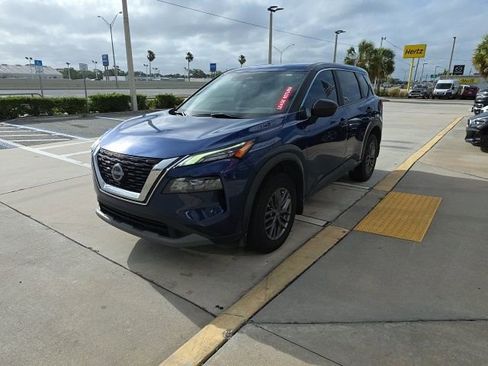 Used 2023 Nissan Rogue S AWD/4WD image 8