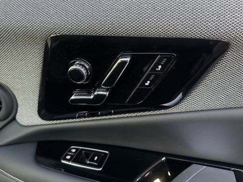 Certified 2025 Cadillac Optiq Luxury 1 image 22