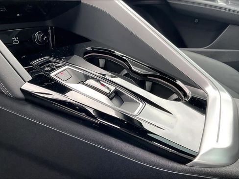 Certified 2025 Audi Q5 Premium w/ Convenience Package image 16