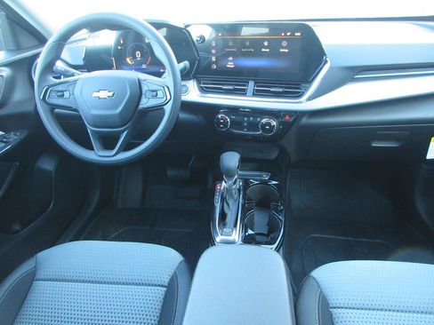 New 2026 Chevrolet Trax LT w/ LPO, Blackout Package image 15
