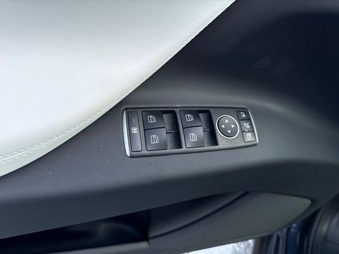 Used 2020 Tesla Model X Performance AWD/4WD image 14