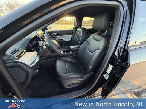 New 2026 Jeep Compass Limited image 14