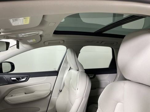 New 2024 Volvo XC60 T8 Plus w/ Protection Package Premier image 21
