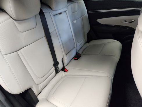 Used 2024 Hyundai Tucson Limited image 11