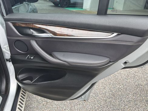Used 2018 BMW X5 xDrive35i AWD/4WD image 17