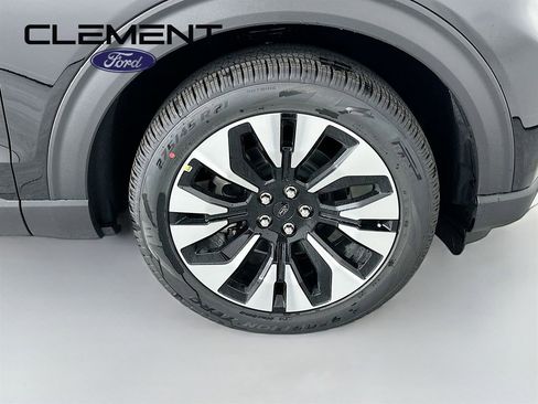 New 2026 Ford Explorer Platinum AWD/4WD image 35