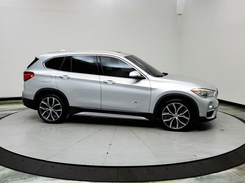 Used 2017 BMW X1 sDrive28i image 4