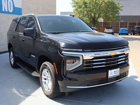 Used 2026 Chevrolet Tahoe LT RWD image 4