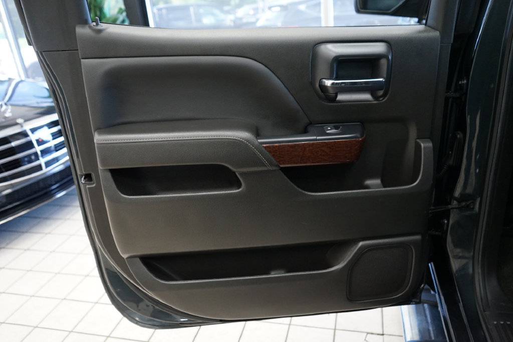 Used 2018 GMC Sierra 1500 SLT AWD/4WD image 44