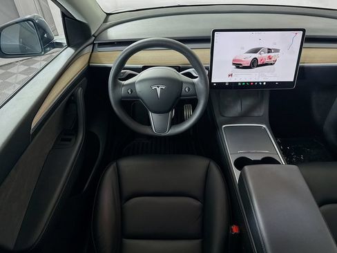 Used 2024 Tesla Model Y Performance AWD/4WD image 3