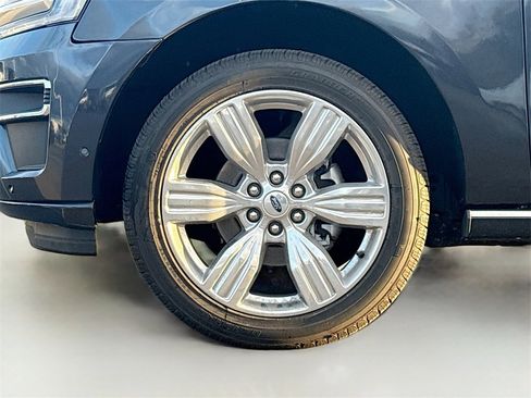 Used 2024 Ford Expedition Max Platinum image 34