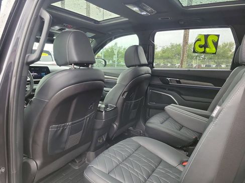 Used 2025 Kia Telluride SX X-Line AWD/4WD image 14