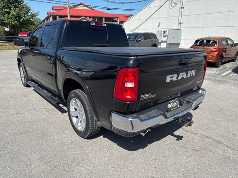 Used 2025 RAM 1500 Big Horn AWD/4WD image 4