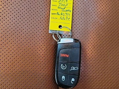 Used 2019 Jeep Grand Cherokee Summit AWD/4WD image 37