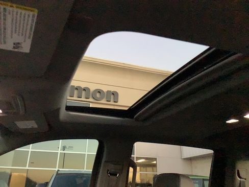 Used 2022 GMC Sierra 1500 Denali image 12