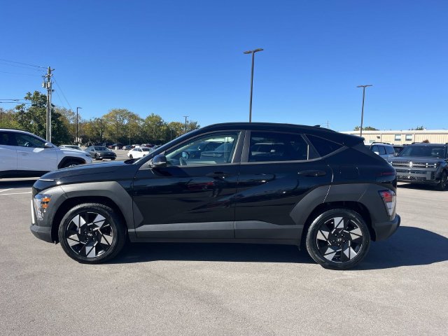 Certified 2025 Hyundai Kona SEL FWD image 2