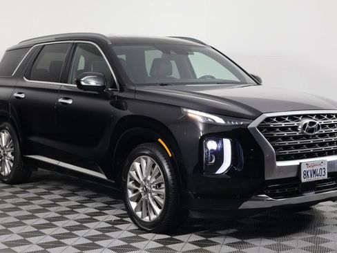 Used 2020 Hyundai Palisade Limited FWD image 3